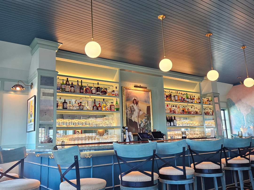 Flora at the Gardiner House, Newport RI