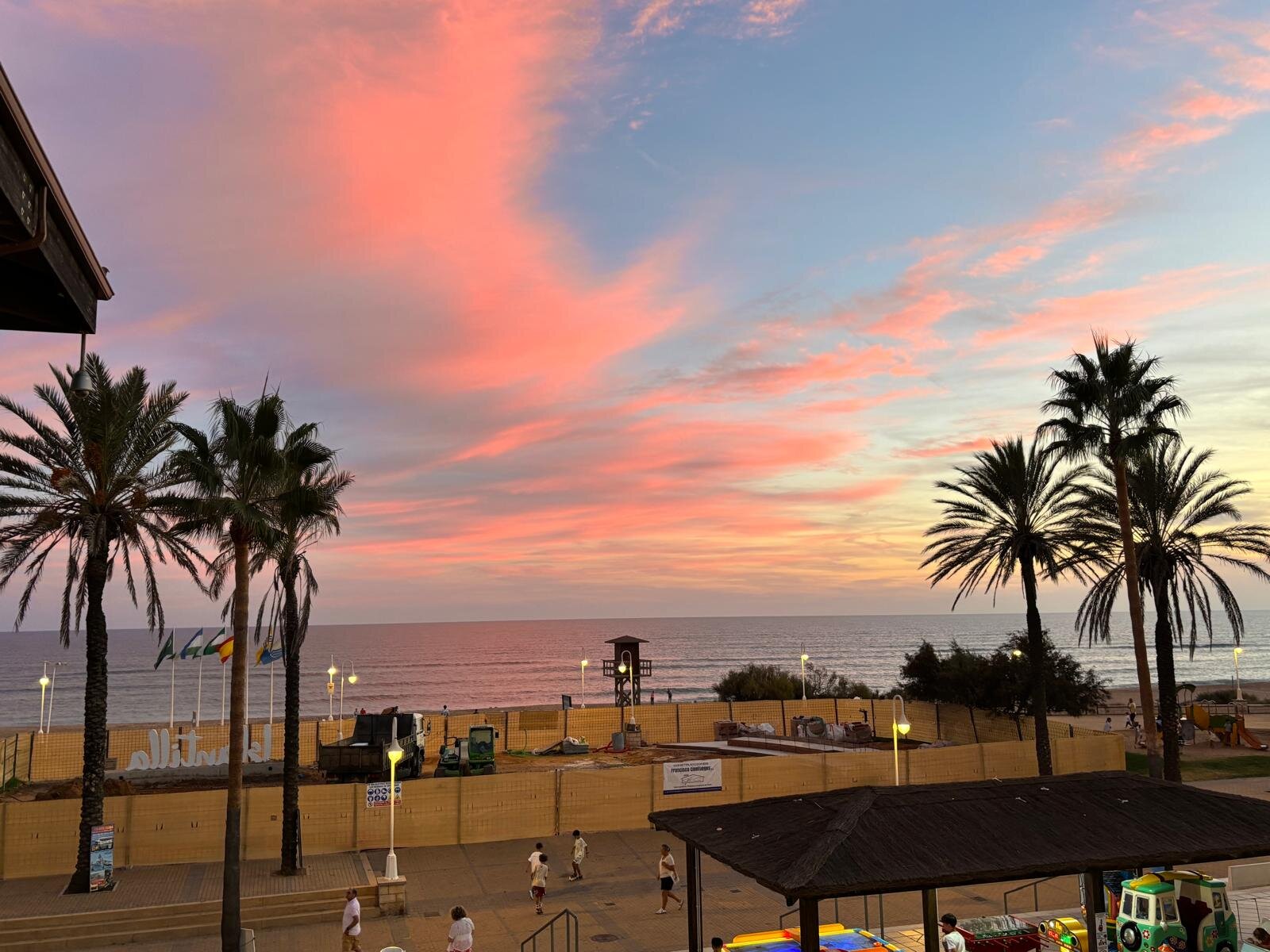 安提亚港大酒店-官方