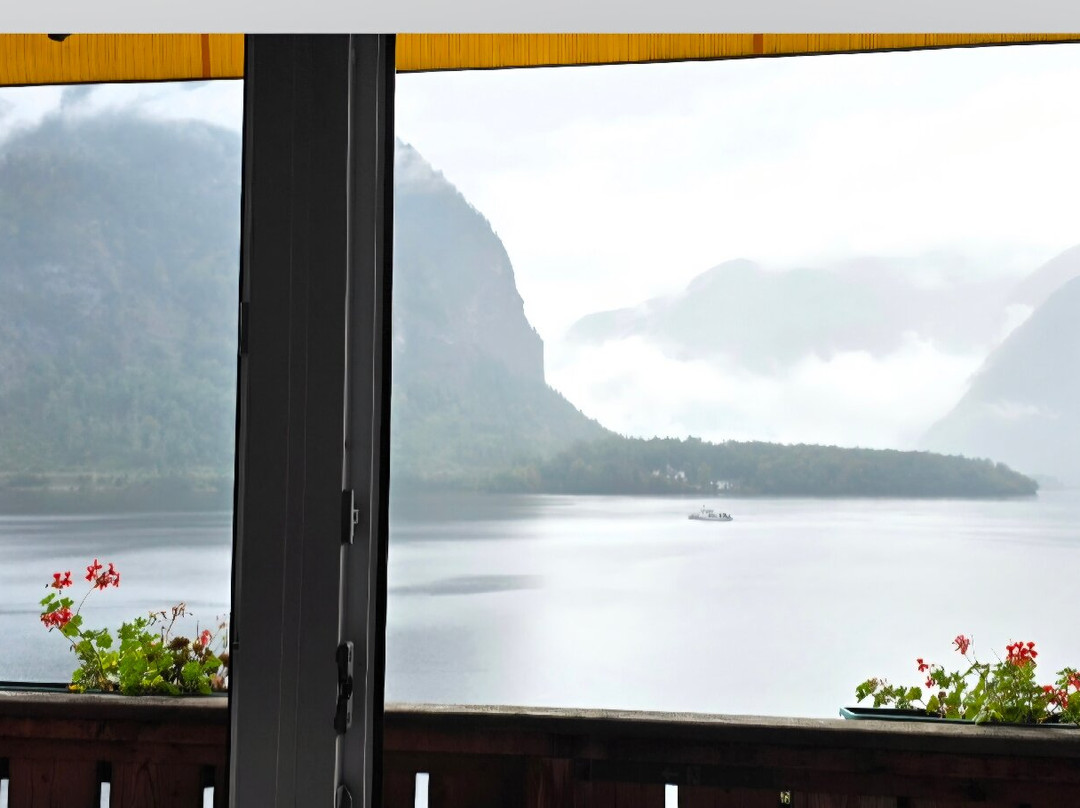 萨里斯特因旅馆主图