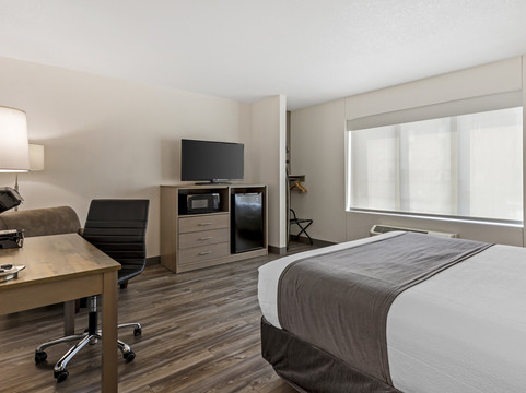 Executive Residency by Best Western Waterloo & Cedar Falls
