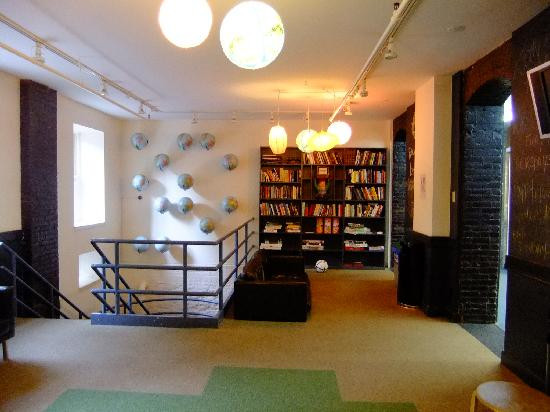 你好纽约旅舍主图