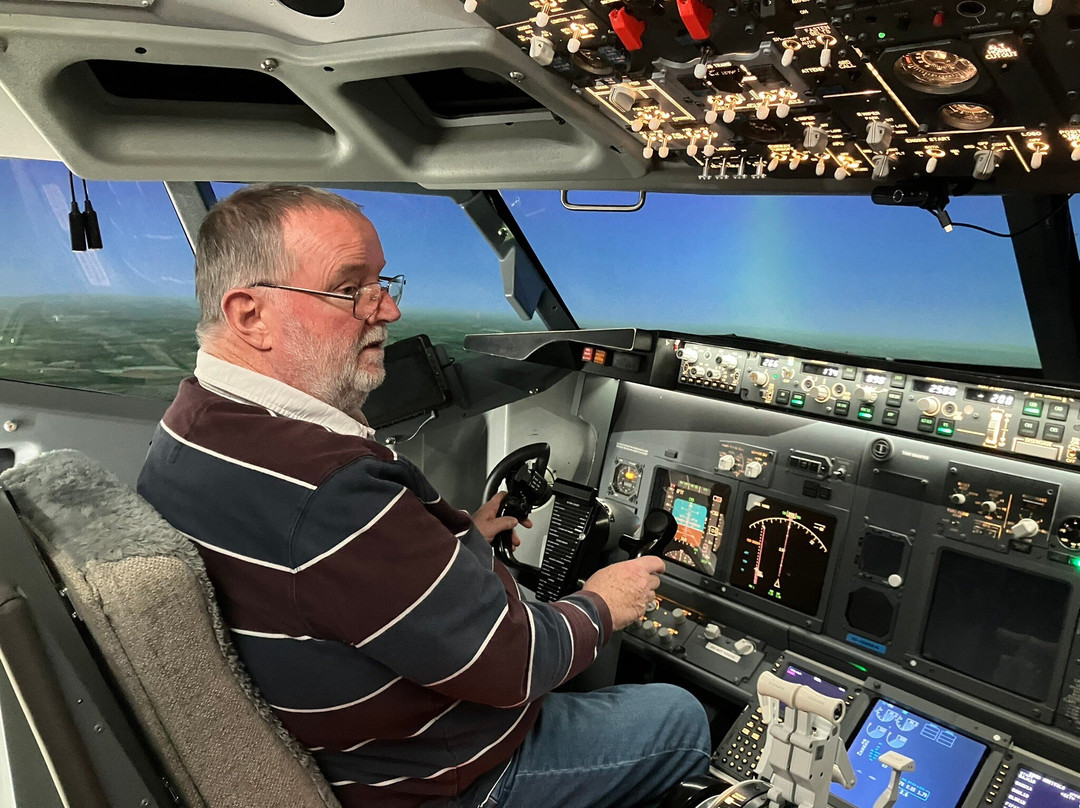Simair737 Flight Simulators-切尔滕纳姆必去景点