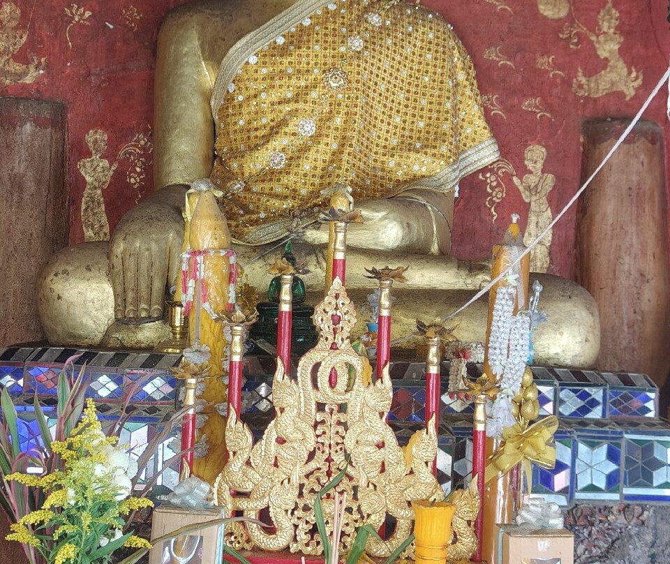 Wat Lai Hin Luang-阁卡必去景点