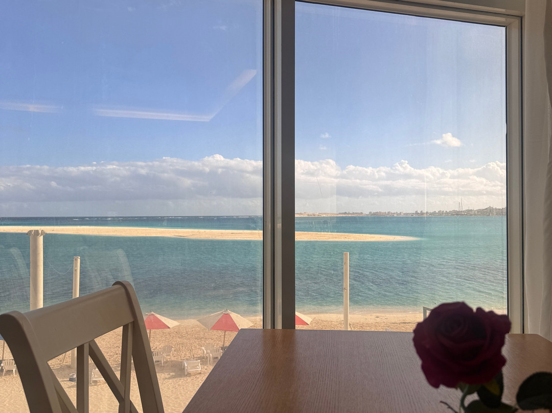 Triumph White Sands主图