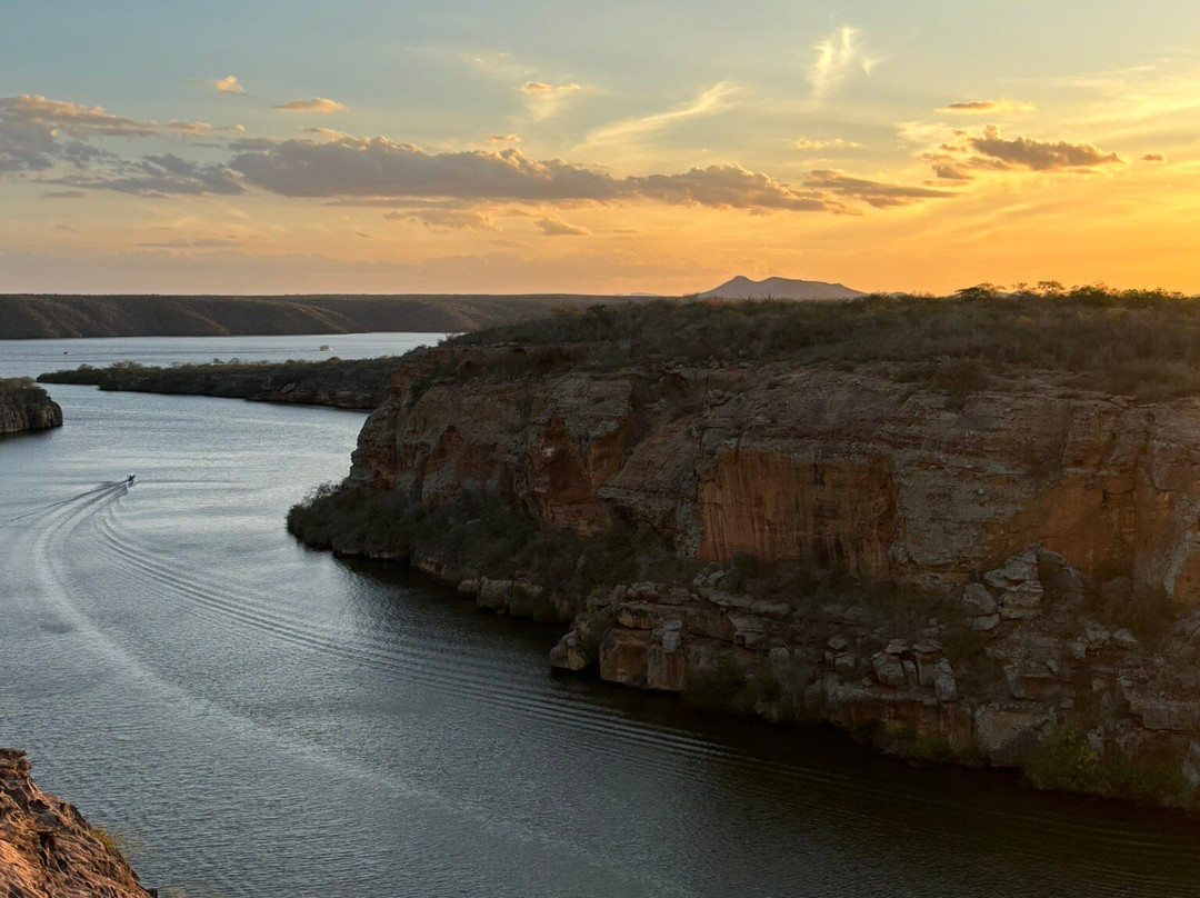 Guia Rafaell Sabino-Olho d'Agua do Casado必去景点