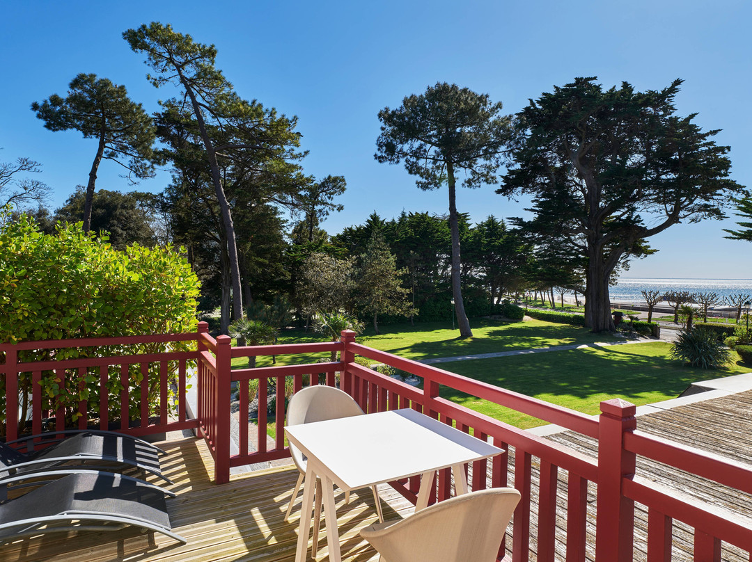 卡斯特勒玛丽路易斯酒店主图