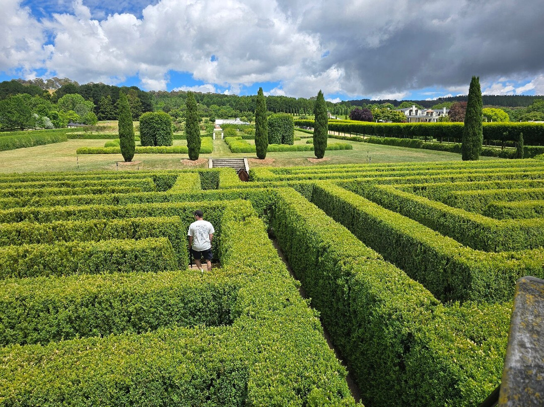 Mayfield Garden-Oberon必去景点