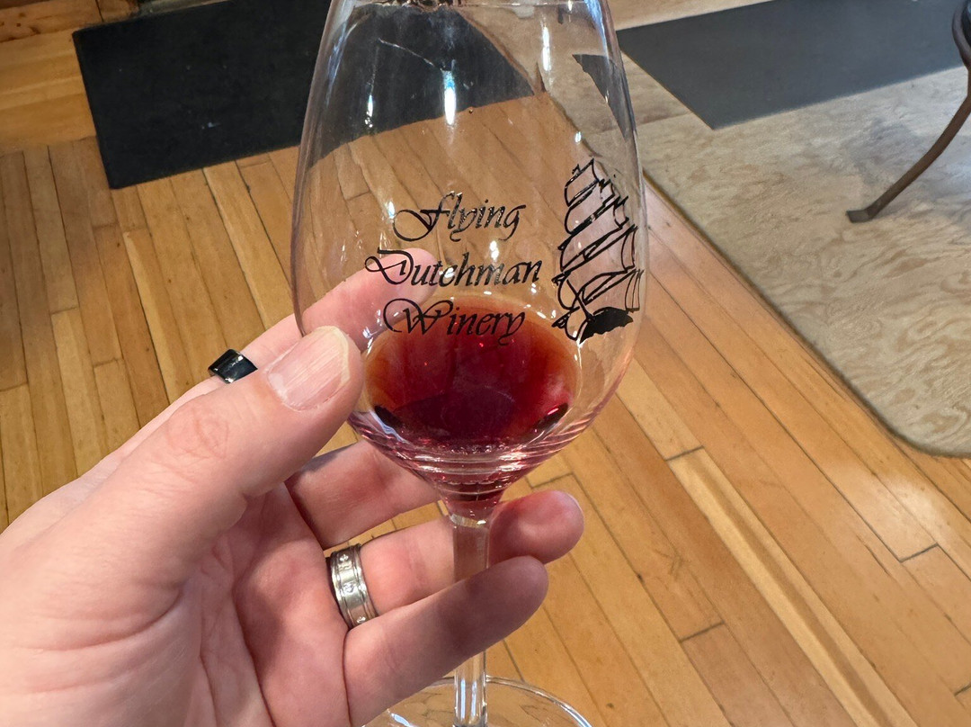 Flying Dutchman Winery-Otter Rock必去景点