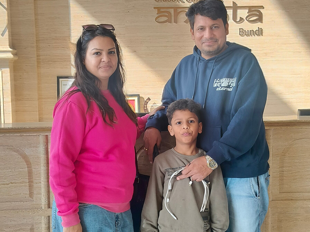 Classic Sapphire Ananta Bundi主图