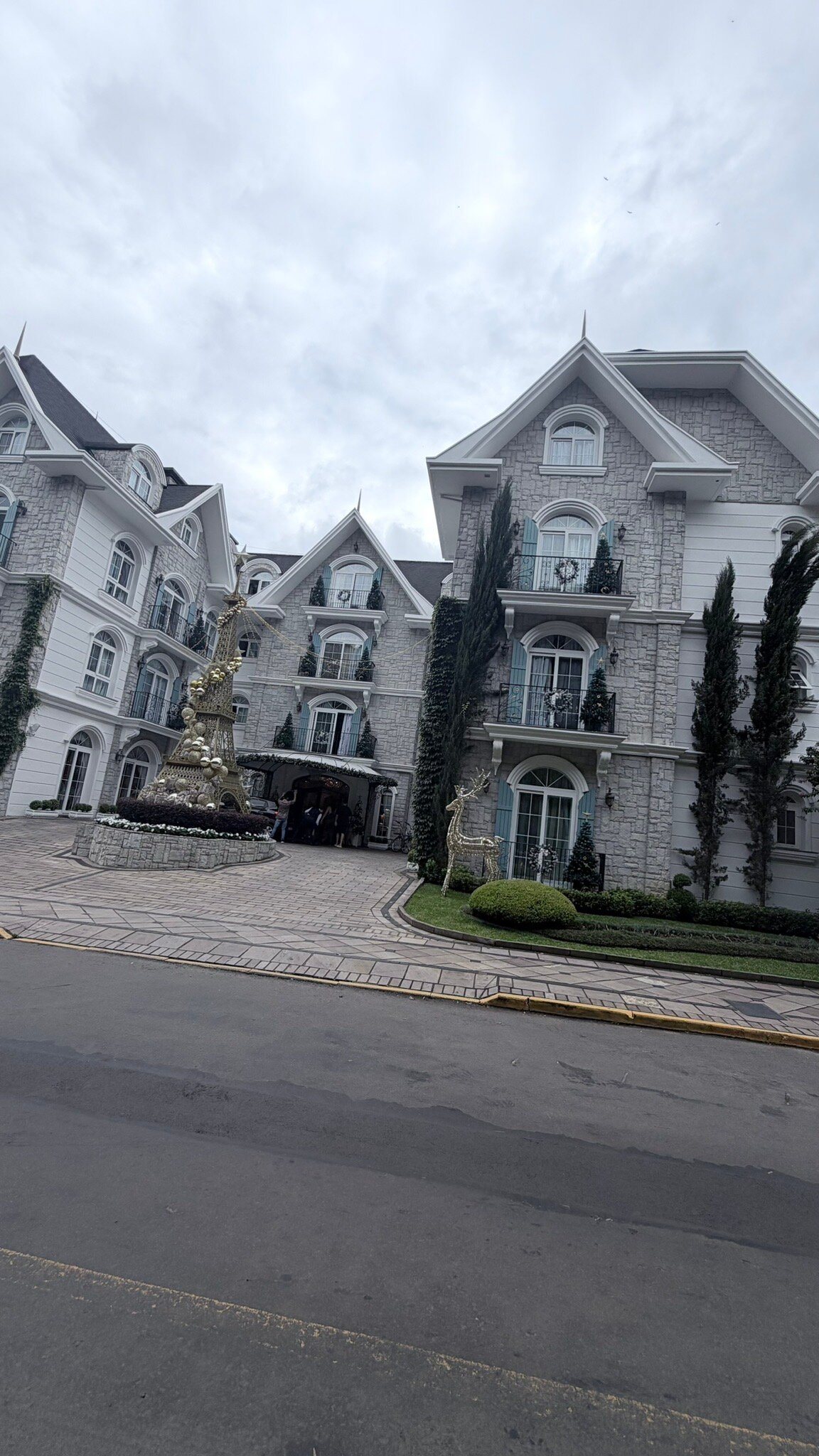 Hotel Colline de France-官方