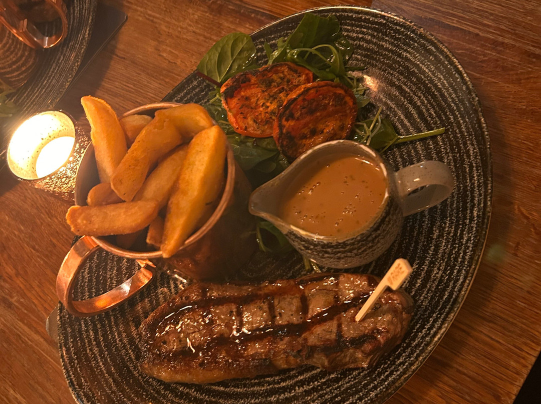 纽波特希尔顿酒店主图