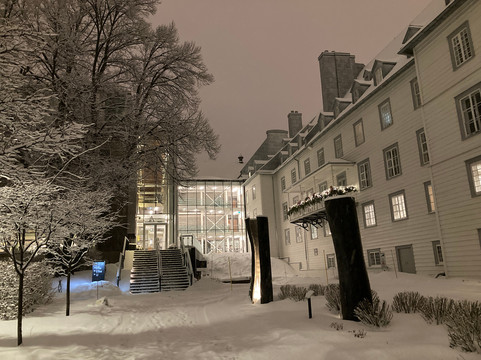 Le Monastère des Augustines主图