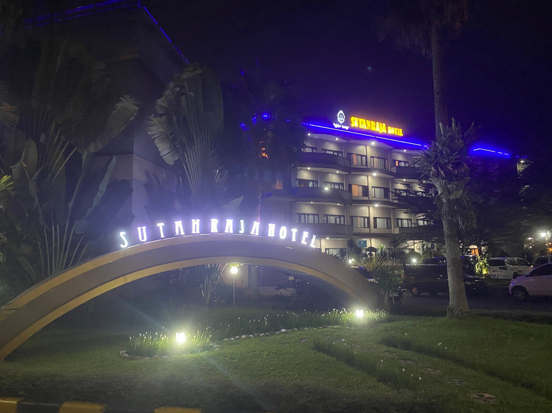 Sutan Raja Hotel & Convention Centre Soreang-Bandung主图