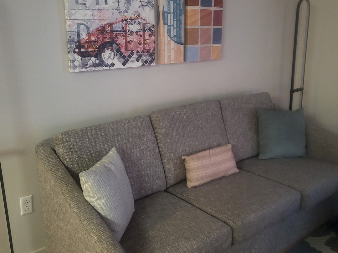 兰斯代尔希尔顿惠庭套房酒店主图