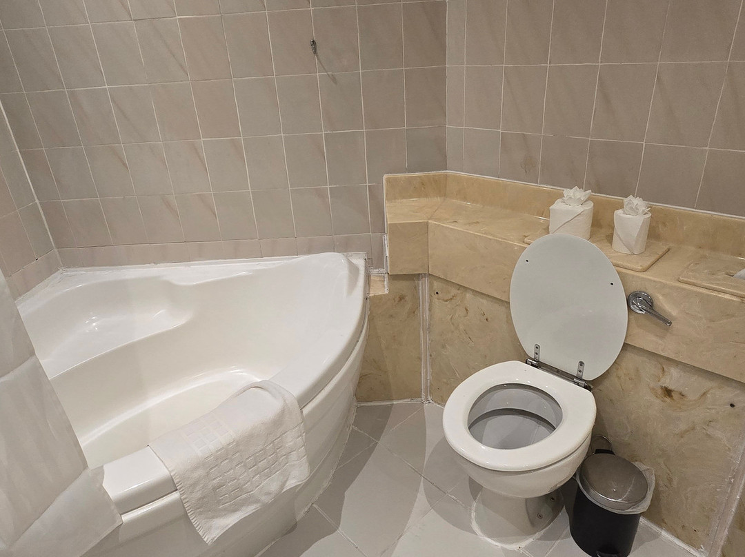 克鲁斯山顶酒店主图