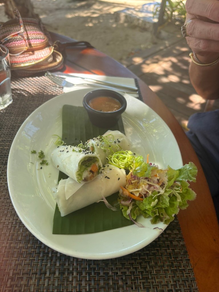 蓝礁湖海滩度假酒店-官方