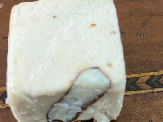 Les Trois Abeilles-蒙特利玛必去景点