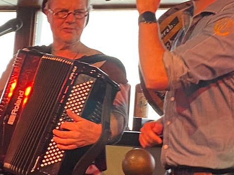 Schrobbelèr-蒂尔堡必去景点