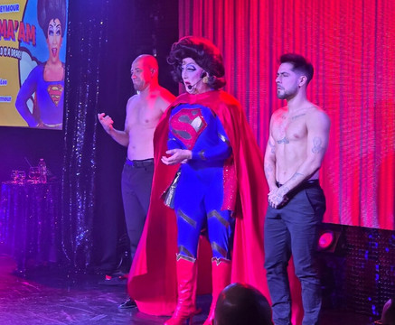 The Palm Cabaret and Bar-瓦拉塔港必去景点