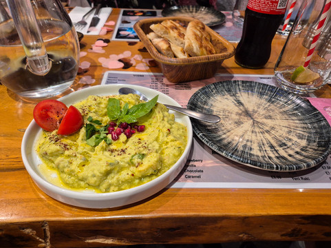 Lav Kitchen, Turkish Restaurant - Banstead