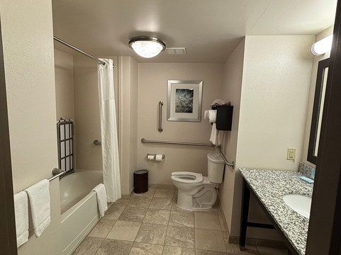 塞内卡-克莱姆森区欢朋酒店及套房主图