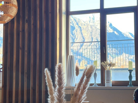 玫瑰胡托尔骑手酒店主图