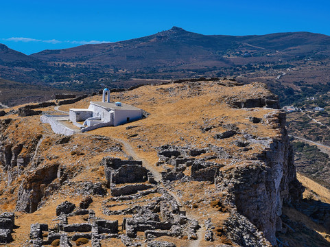 Faneromenis Castle-Ormos Korthiou必去景点