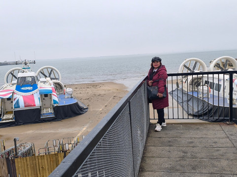 Hovertravel-赖德必去景点