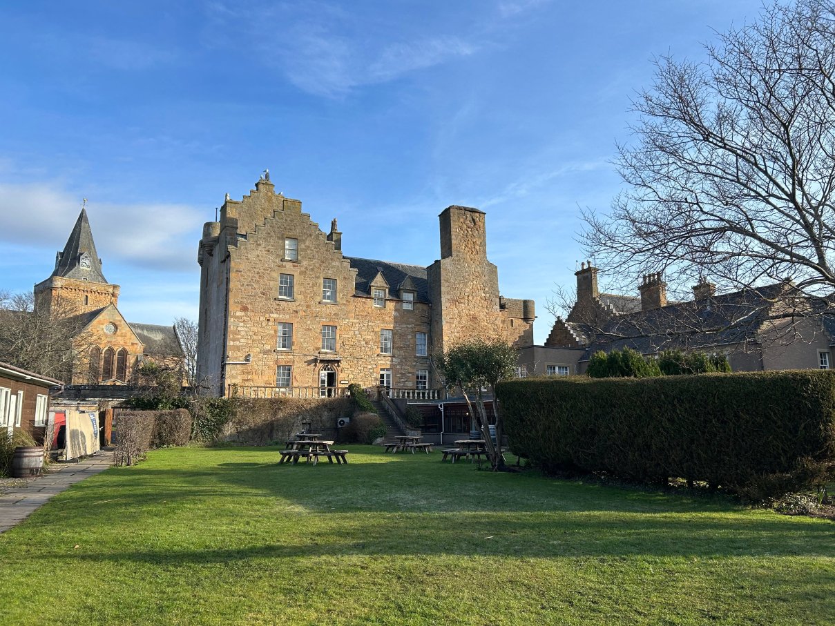 多尔诺奇城堡酒店-官方