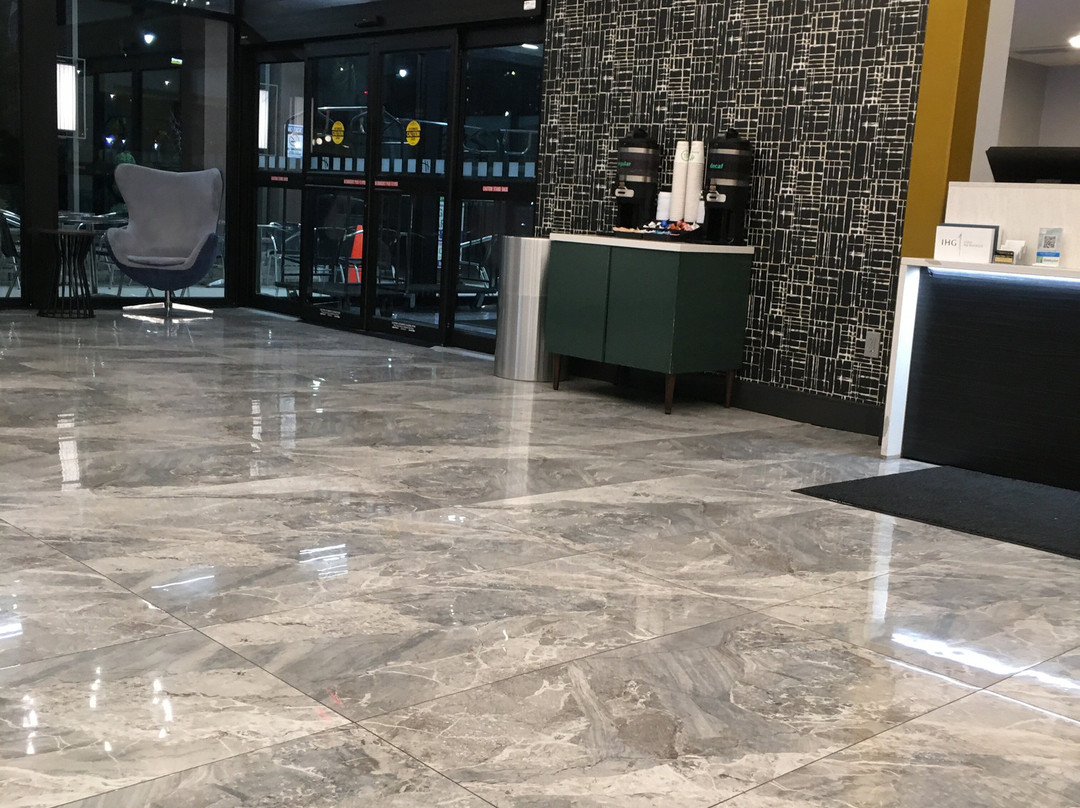 堪萨斯城市中心假日酒店主图