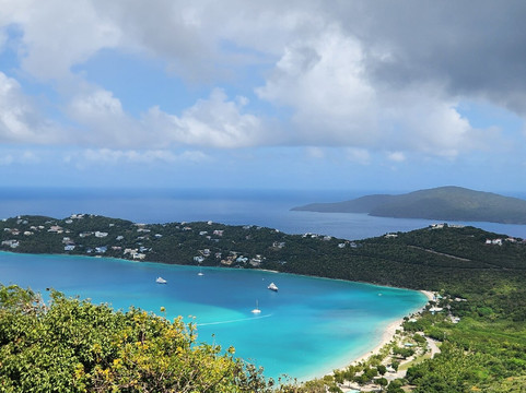 Islandbuddy Jeep Tours-圣 托马斯必去景点