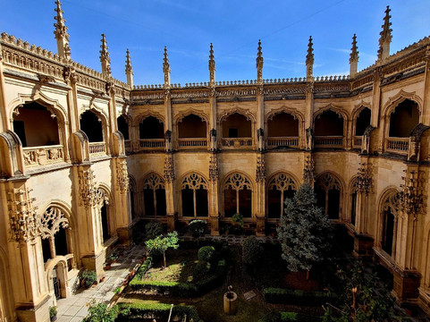 圣胡安-雷耶斯修道院-托莱多必去景点