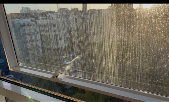 瓦伦西亚港海你酒店主图