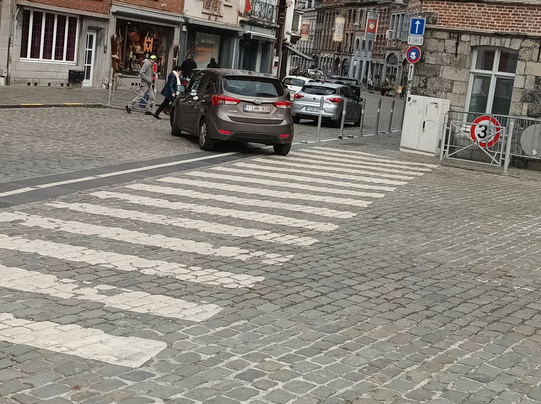 图尔奈钟楼-图尔奈必去景点