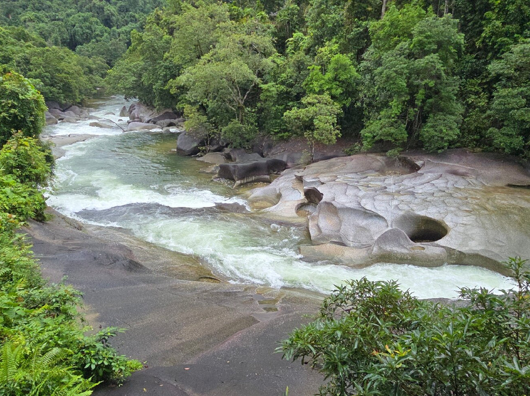 Babinda Boulders-Babinda必去景点