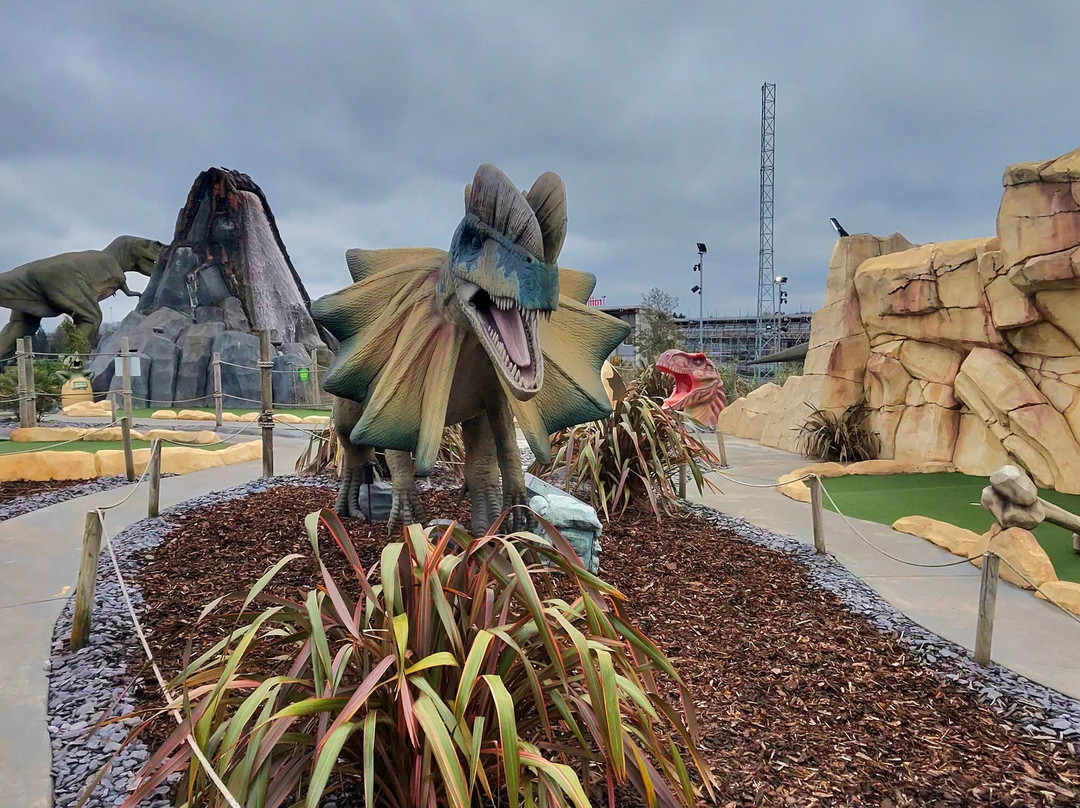 Dino Falls Adventure Golf-Trafford Park必去景点