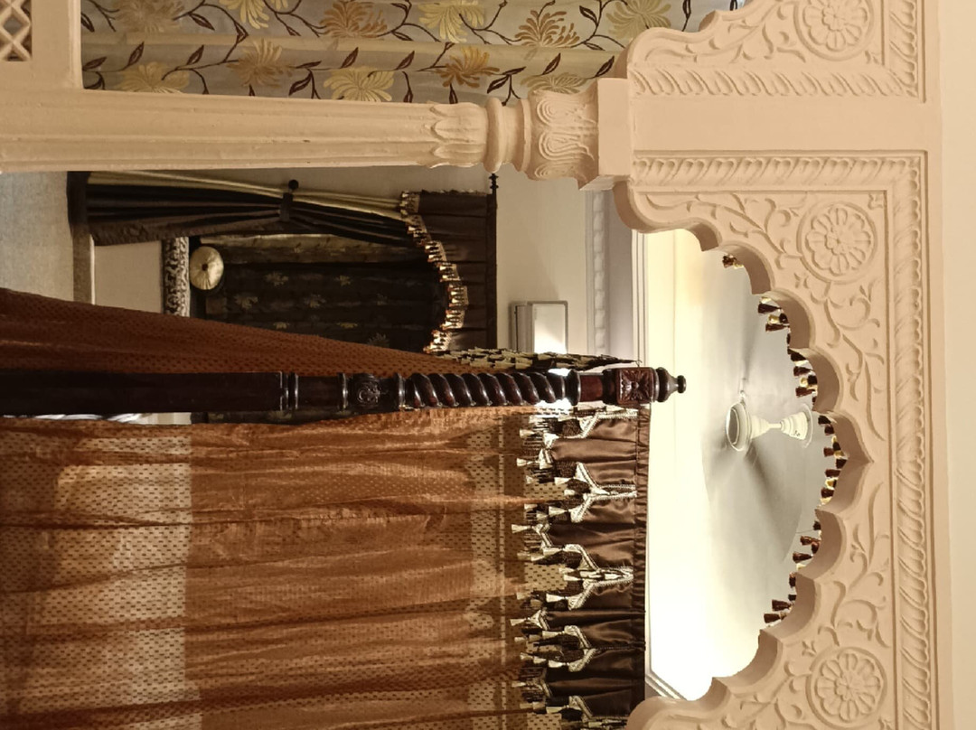 班瓦尔辛格宫酒店主图