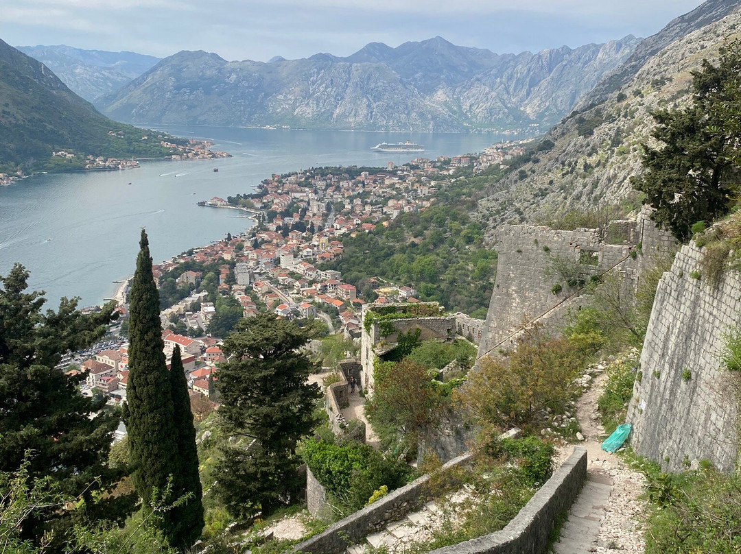 Kotor Fortress-Spiljari必去景点