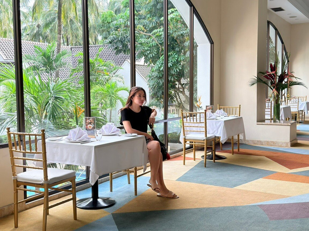 阿里亚力宝村酒店主图