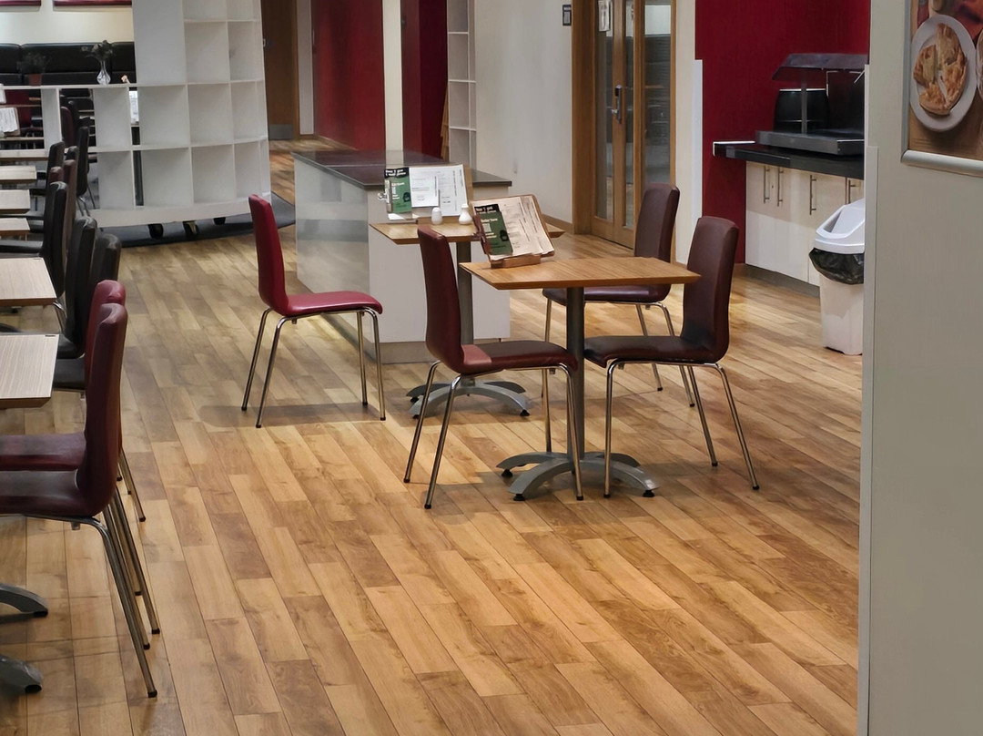 米尔顿凯因斯中心旅客之家酒店主图