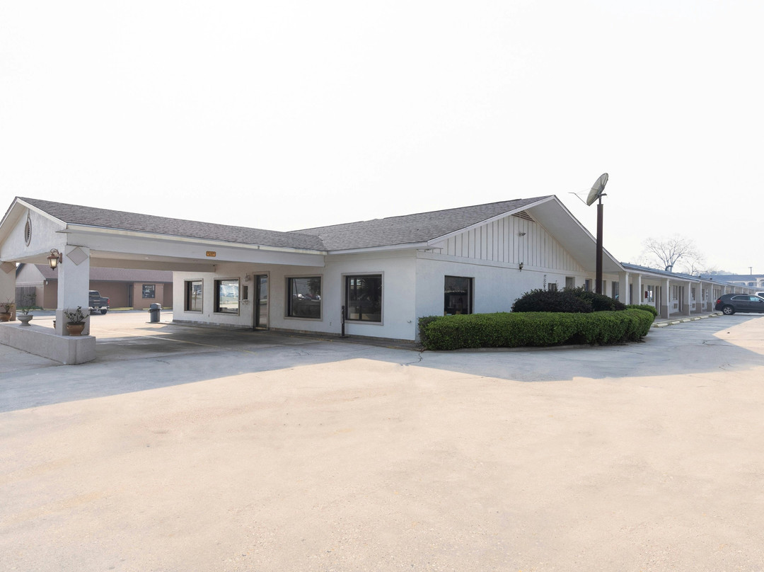 德里德171号高速公路北酒店