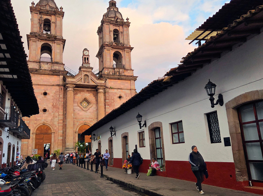 Parroquia de San Francisco de Asis-巴耶－德布拉沃必去景点