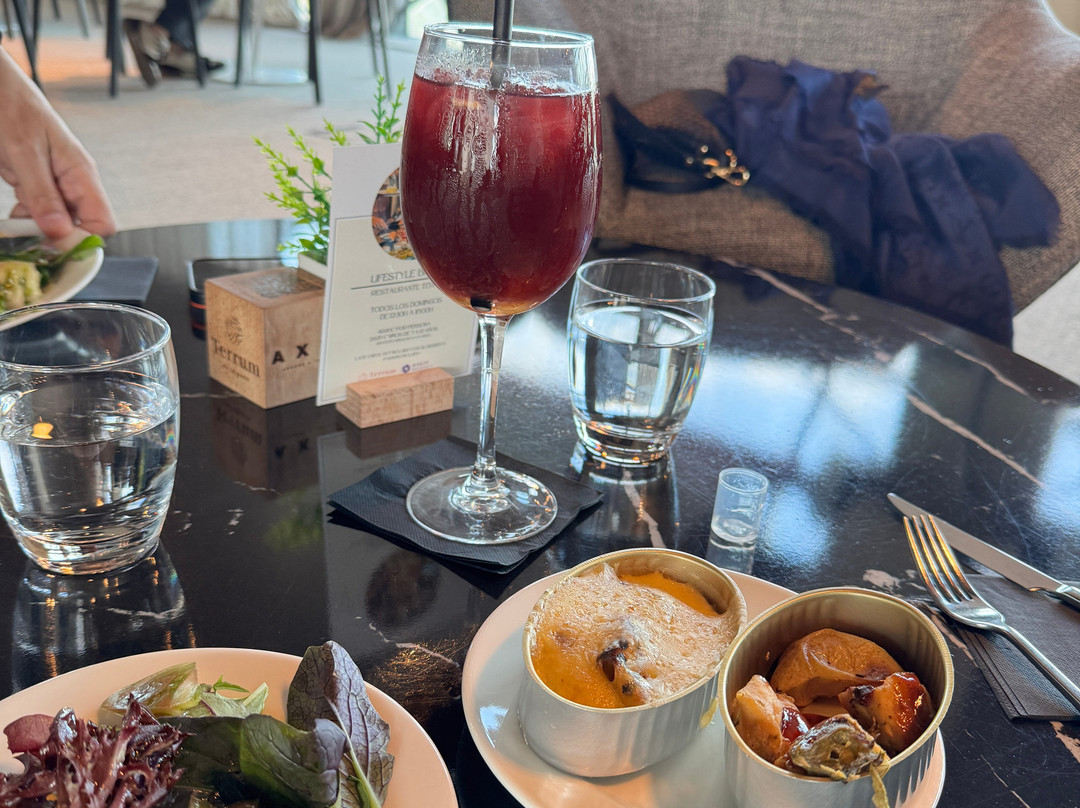 巴塞罗那塔Hyatt酒店主图
