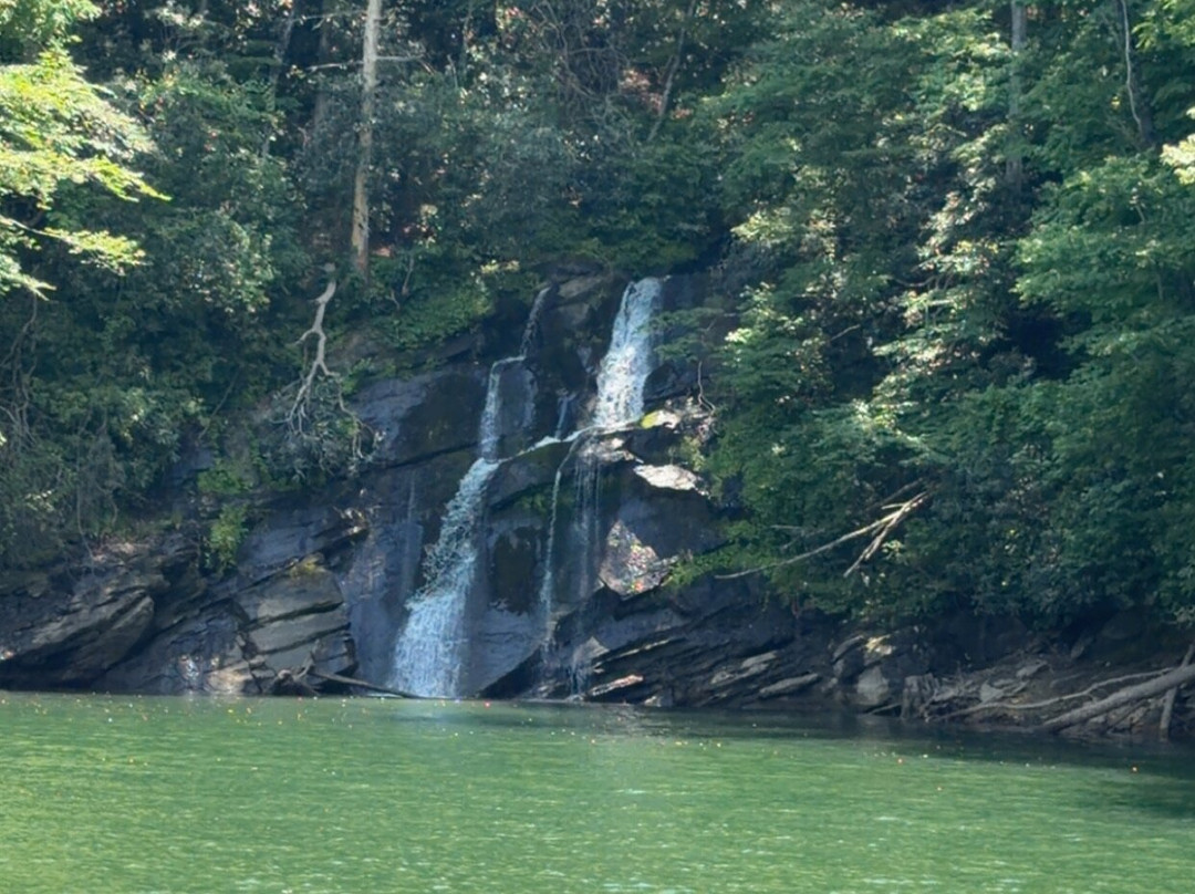 Wildboys Adventures-Salem必去景点