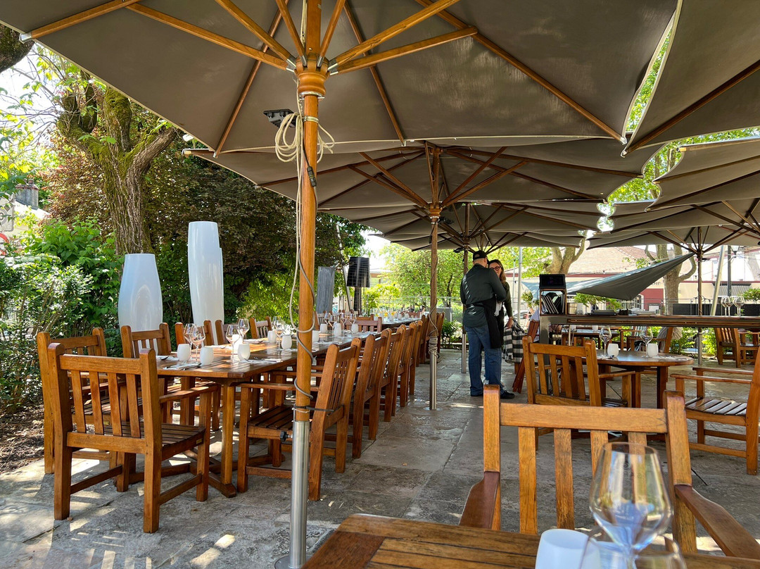 Garum-table Vivante