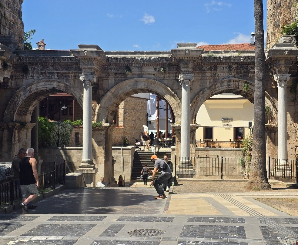 Hadrian's Gate-安塔利亚必去景点