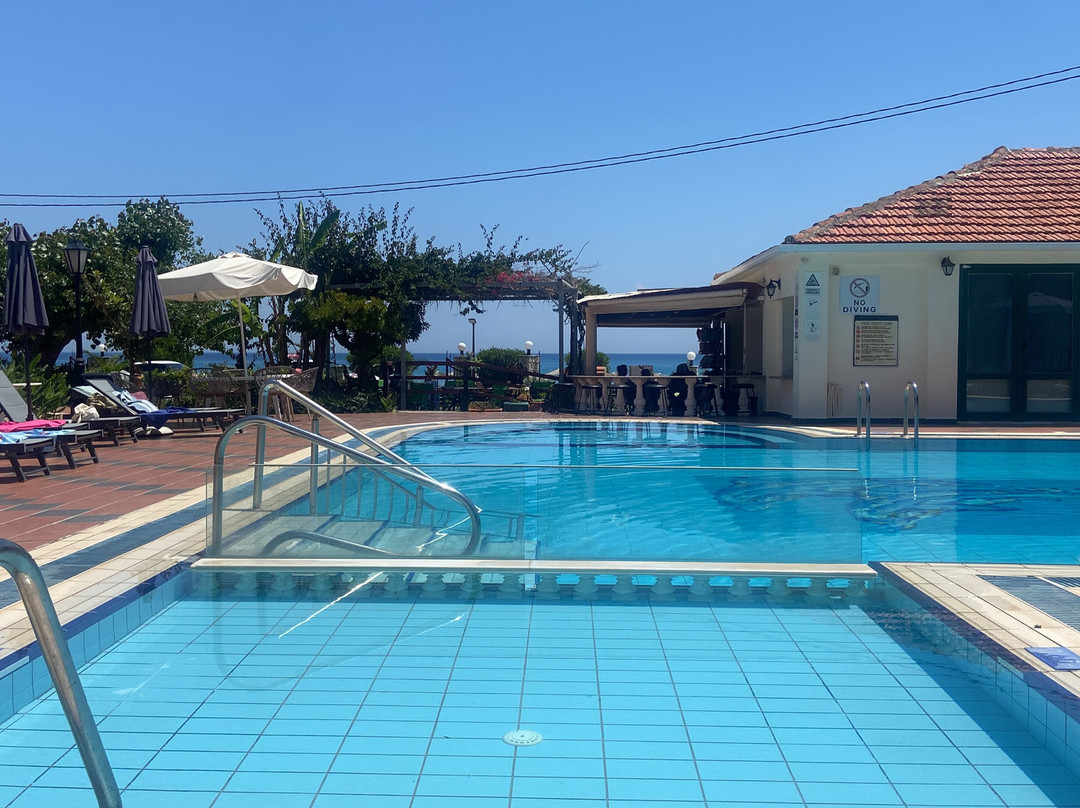 Tara Beach Hotel主图