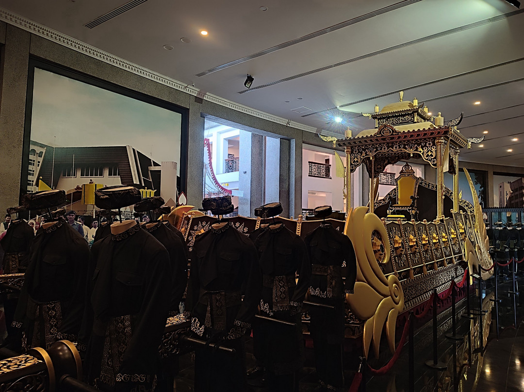 Royal Regalia Museum-斯里巴加湾必去景点