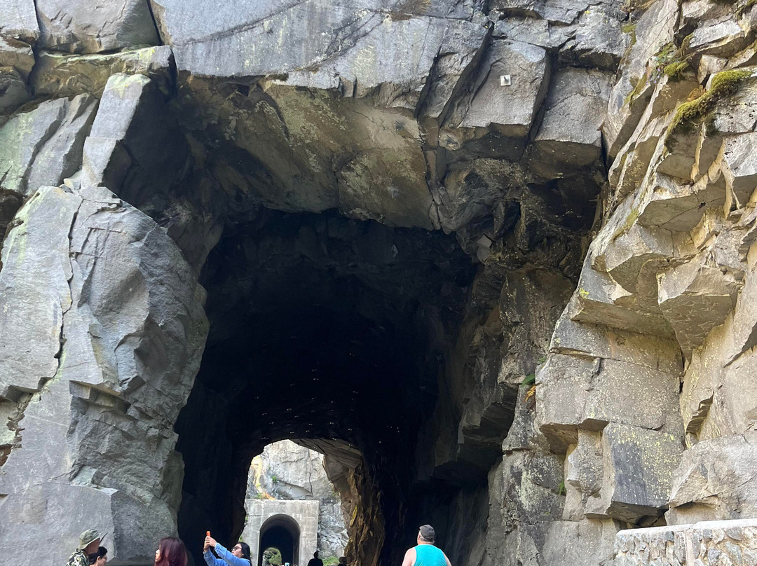 Othello Tunnels-霍普必去景点