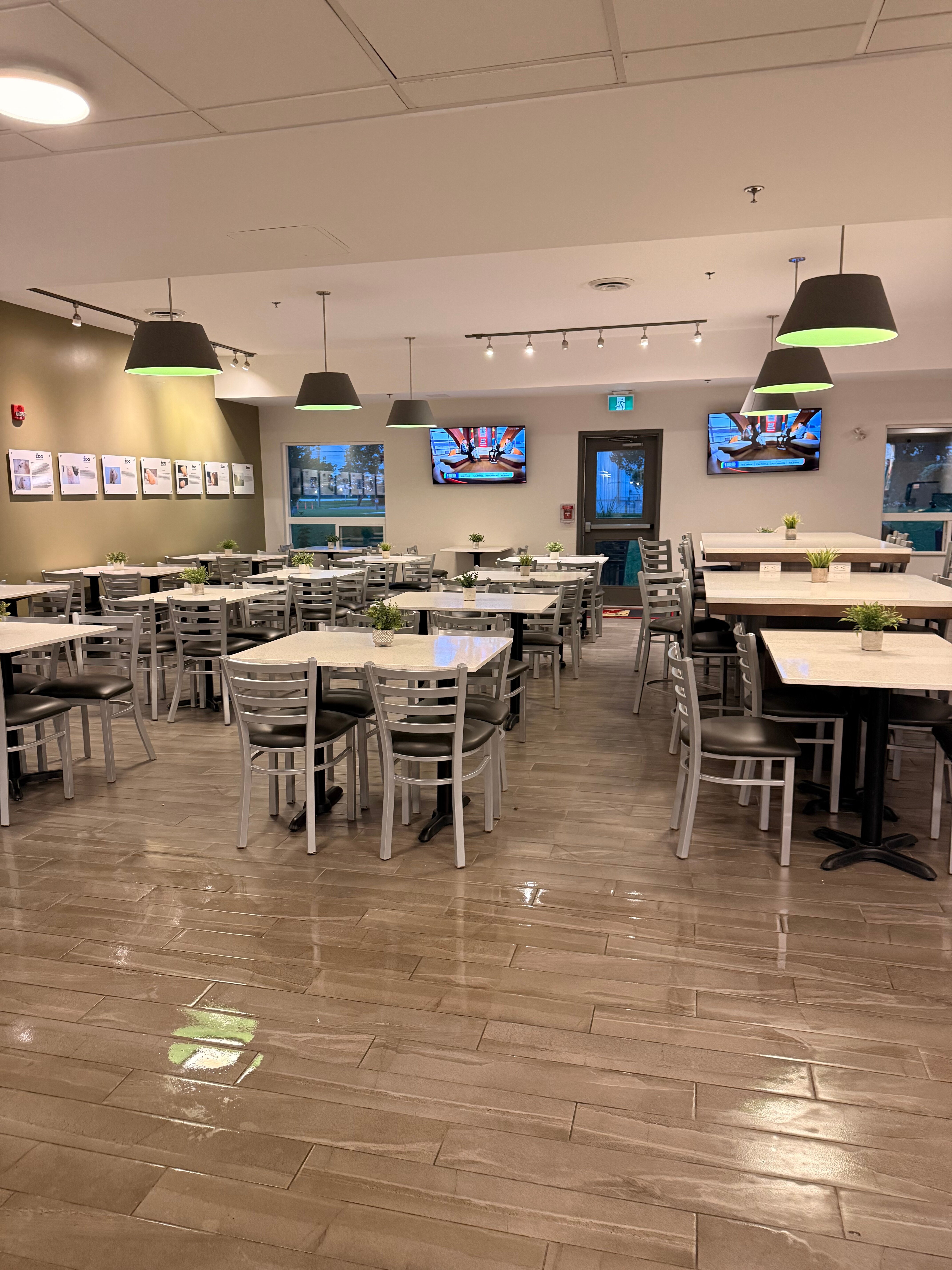 温尼伯东速8酒店-旅行者